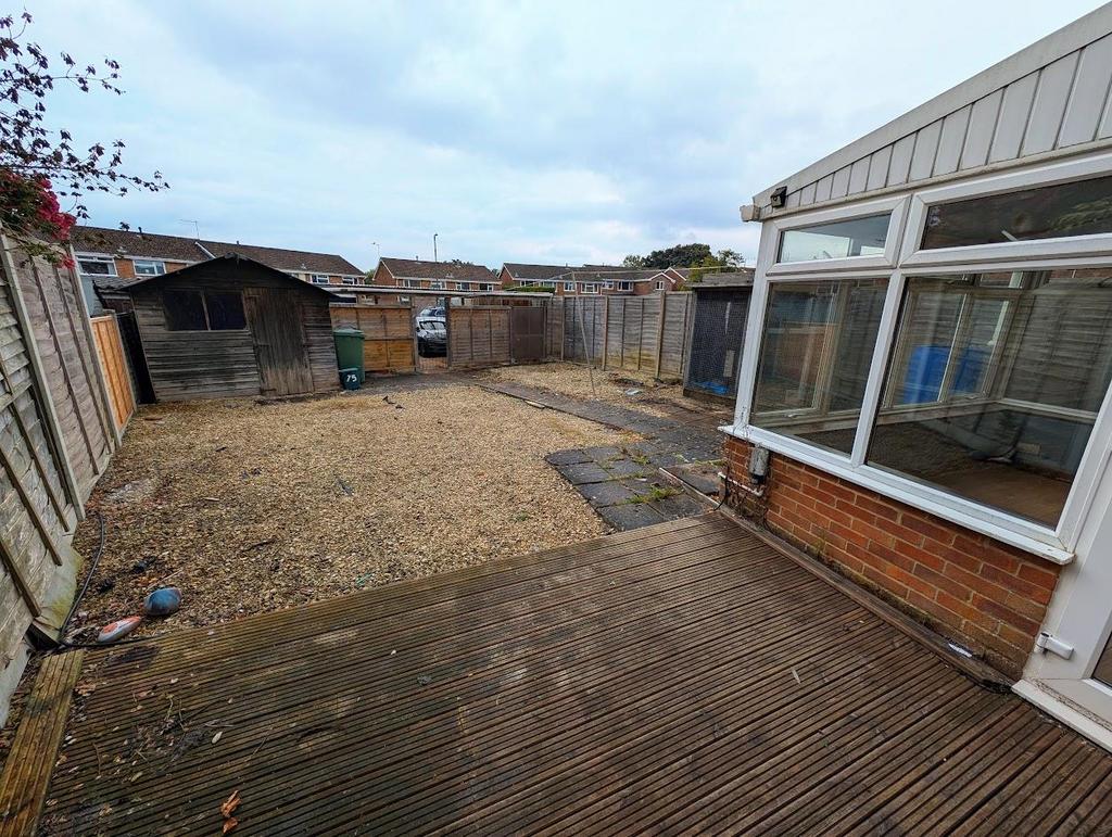 75 Cherington garden 2.jpg