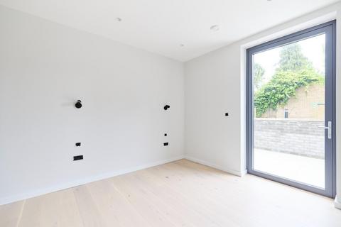 2 bedroom flat for sale, Coverdale Road, London