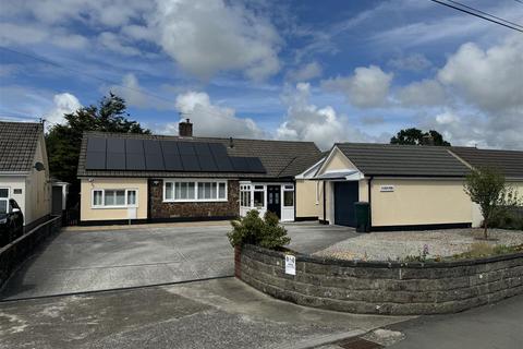 Dunromin Alverdiscott Road, Bideford, EX39 4DA