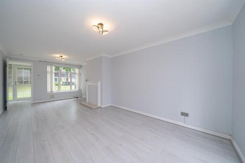 3 bedroom terraced house for sale, Cotswold, Hemel Hempstead, Hertfordshire, HP2 5QX