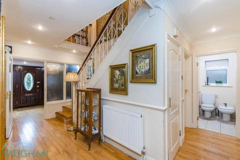 5 bedroom detached house for sale, Woodland Drive, Hove BN3