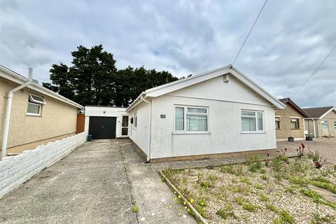 3 bedroom detached bungalow for sale, Pencaerfenni Park, Crofty, Swansea