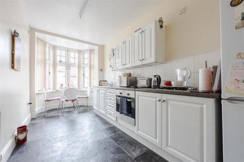 2 bedroom flat for sale, 21a & 21 High Street, Burton-Upon-Stather