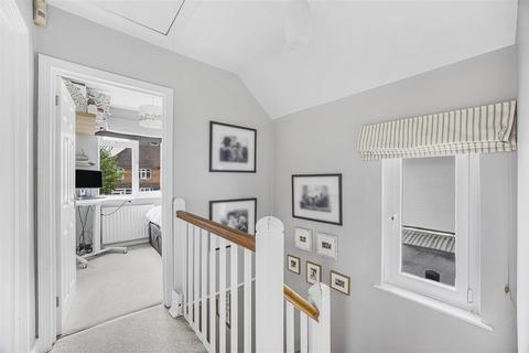 9 Highdown Avenue, Emmer Green, Reading, RG4 8QT