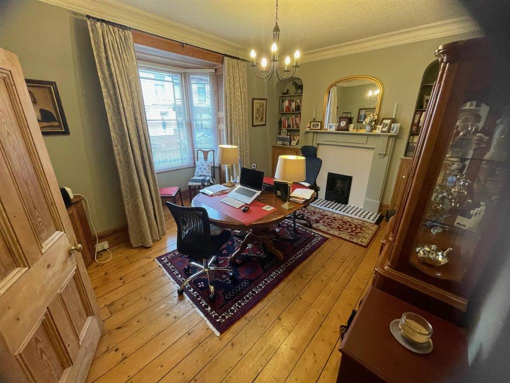 Dining room.jpg
