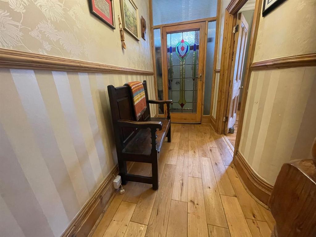 Other hallway.jpg