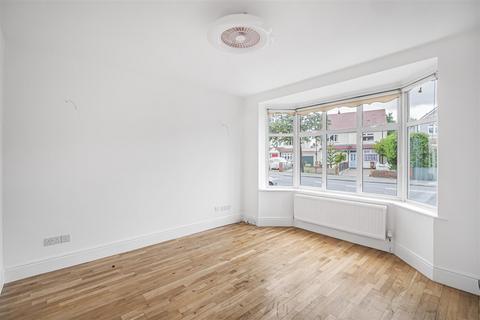 317 Gander Green Lane, Sutton, SM3 9QE