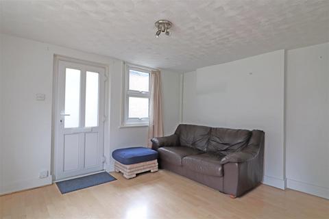 1 bedroom flat for sale, Woodlands Road, Redhill