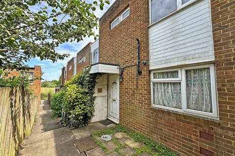 3 bedroom terraced house for sale, Princes Road, Redhill