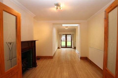 3 bedroom semi-detached house to rent, Rydal Road, Bolton BL1