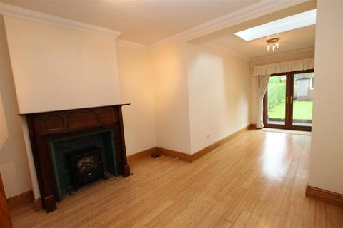 3 bedroom semi-detached house to rent, Rydal Road, Bolton BL1