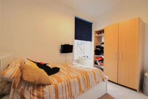 1 bedroom flat for sale, Warwick Gardens, Worthing Central