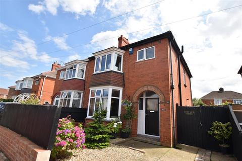 3 bedroom semi-detached house for sale, Drew Avenue, Grimsby DN32