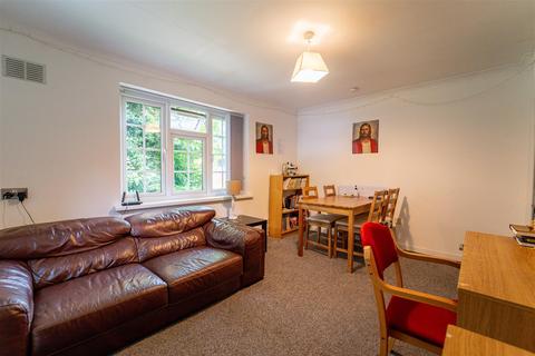 Flat 25, Pakenham Village, 25 Gilldown Place, Birmingham, B15 2LR