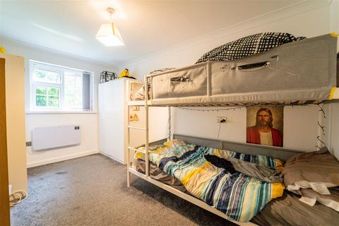 Flat 25, Pakenham Village, 25 Gilldown Place, Birmingham, B15 2LR