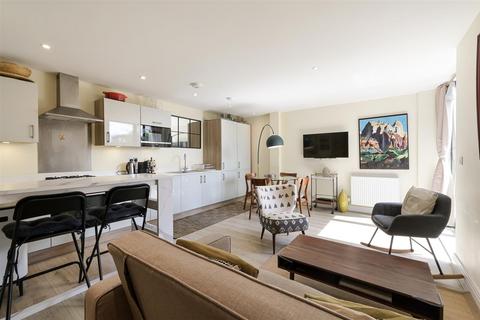 1 bedroom flat for sale, Southridge House, Wimbledon SW19