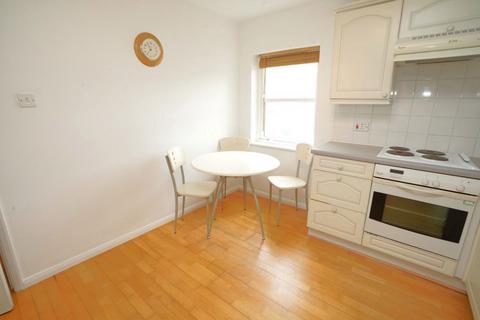 1 bedroom flat to rent, Hopetoun Crescent, Edinburgh