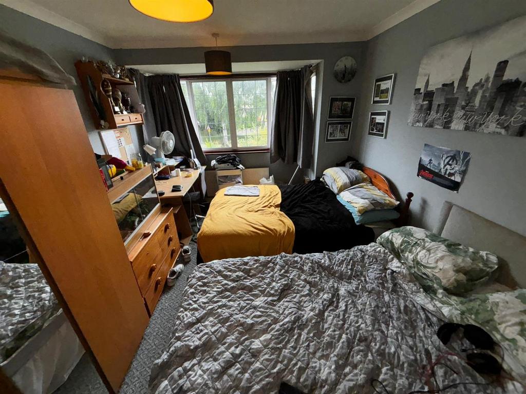 Bedroom 3.jpg