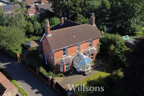 4 bedroom detached house for sale, Queen Street, Spilsby