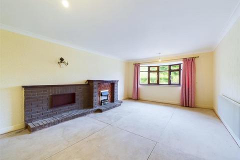 3 bedroom detached bungalow for sale, Heddfan, Penybontfawr, Oswestry, SY10 0EL