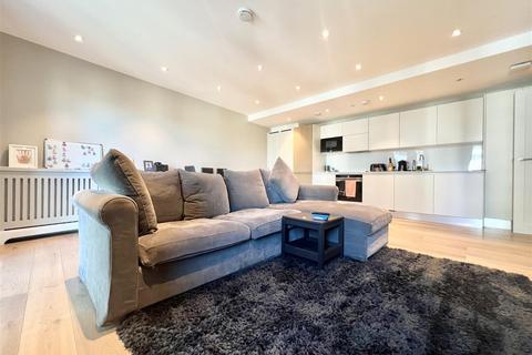 2 bedroom apartment to rent, The Quarters, Croydon