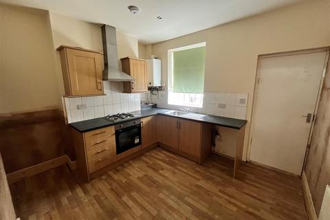 2 bedroom terraced house to rent, 115 Leyland Road Burnley Lancashire