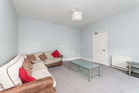 5 bedroom terraced house to rent, Heaton Road, Heaton, Newcastle Upon Tyne