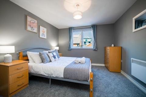 2 bedroom flat to rent, Harrowby Street*, Cardiff CF10