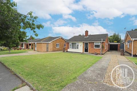 3 bedroom detached bungalow for sale, Lyngate Avenue, Lowestoft, NR33