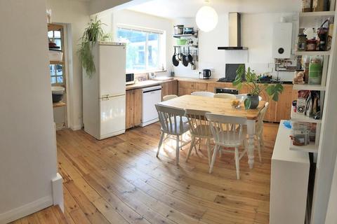3 bedroom end of terrace house for sale, Quarry Gardens, Ludlow
