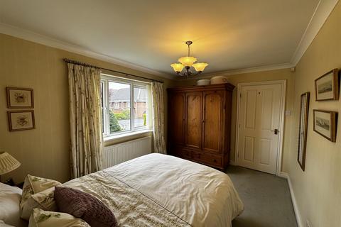 2 bedroom detached bungalow for sale, Silverdale, Hesketh Bank, Preston