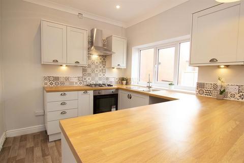 21 Lisbon Drive, Darwen, BB3 3JW