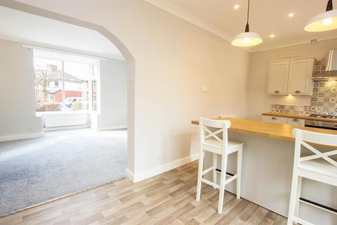 21 Lisbon Drive, Darwen, BB3 3JW