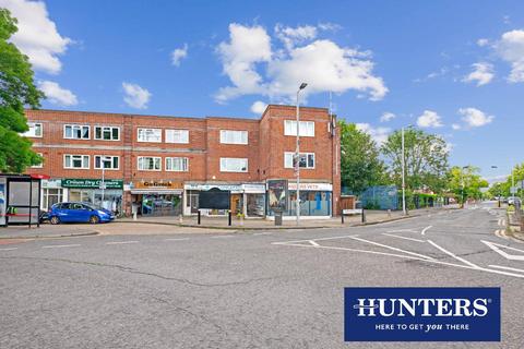 2 bedroom flat for sale, Manor Drive North, New Malden