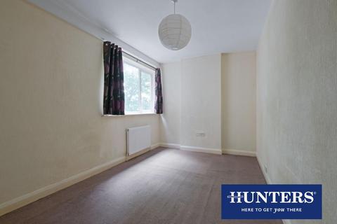2 bedroom flat for sale, Manor Drive North, New Malden