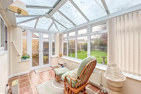 117 Burnham Road, Hullbridge, Hockley, SS5 6HQ