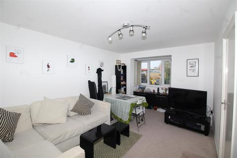 1 bedroom flat to rent, Angelica Court, Bream Close, Tottenham, London