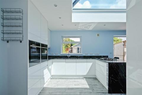 5 bedroom detached house for sale, Kimberley Grove, Seasalter, Whitstable