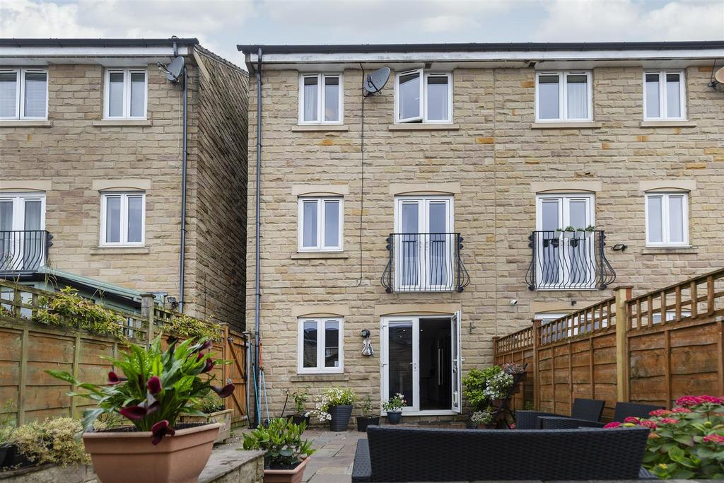Bramleys Estate Agents - Plover Road - Lindley (32