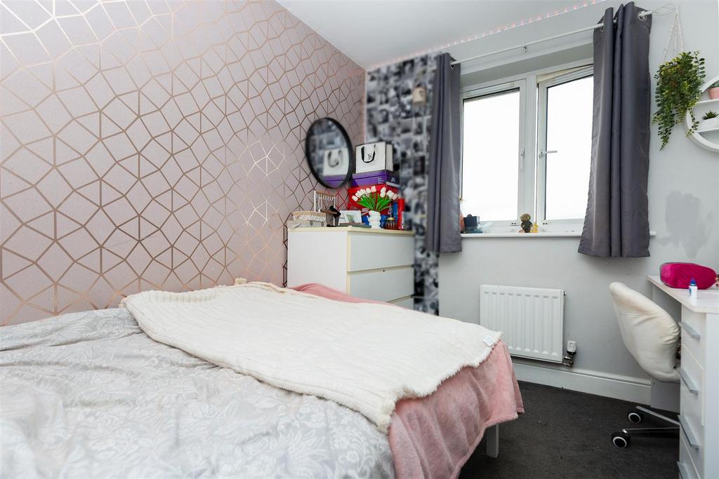Bramleys Estate Agents - Plover Road - Lindley (22