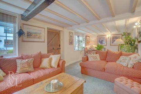 4 bedroom cottage for sale, Clifton Road, Netherseal