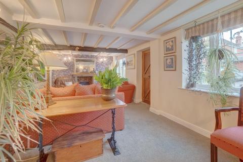 4 bedroom cottage for sale, Clifton Road, Netherseal