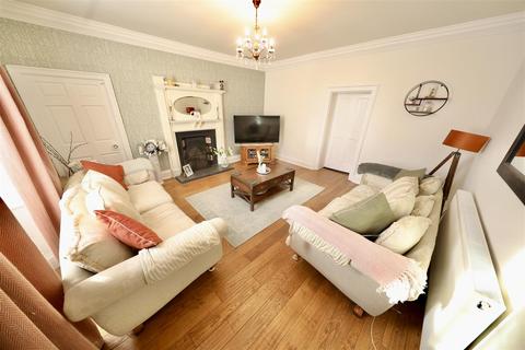 4 bedroom detached house for sale, Back Lane, Burton Pidsea, Hull