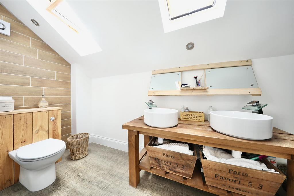 Ensuite