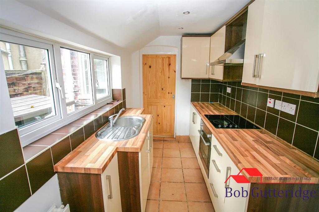 Fitted kitchen