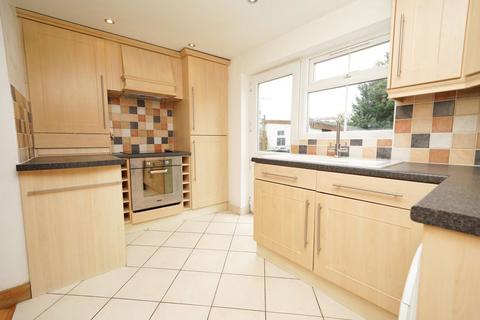 3 bedroom house to rent, Village of Heath and Reach