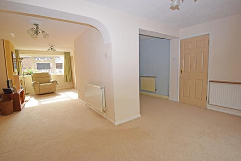3 bedroom semi-detached house for sale, 4 Chadcote Way, Catshill, Worcestershire, B61 0JT