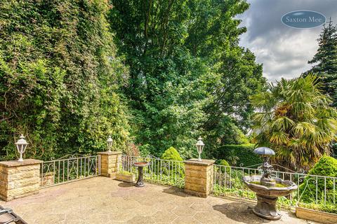 408 Halifax Road, Grenoside, Sheffield, S35 8PA