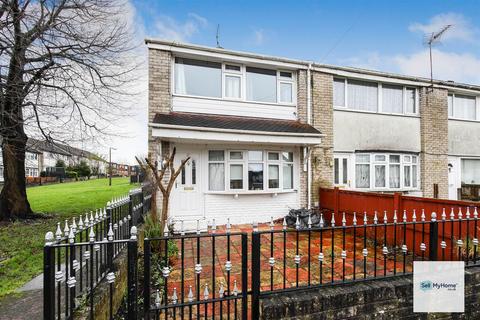 3 bedroom end of terrace house for sale, Dart Walk, Winsford