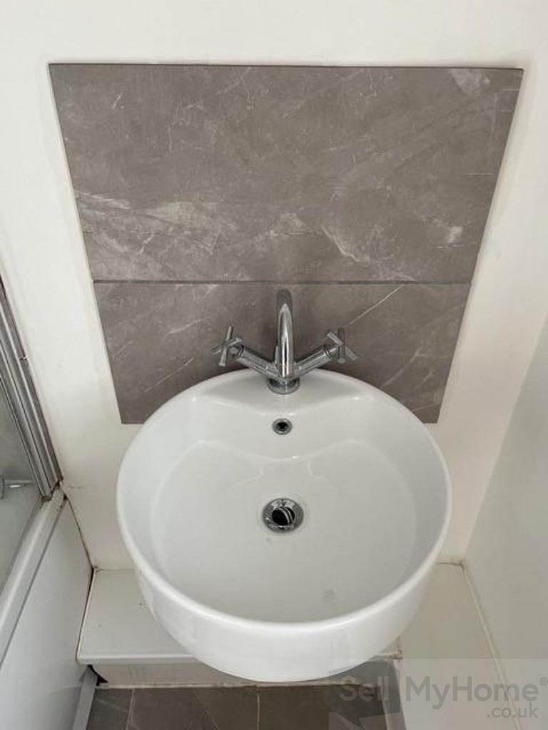 Sink.jpg